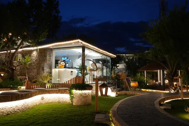 Luxury Housing Hostel