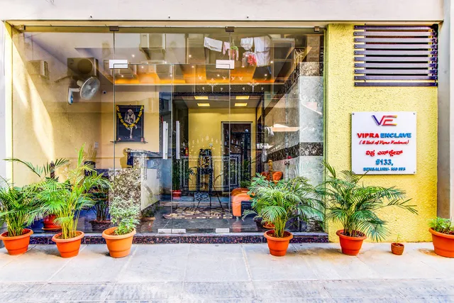 FabHotel Vipra Enclave