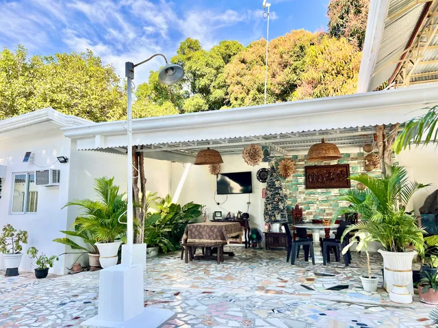 Little White Cabin Traveller’s Inn