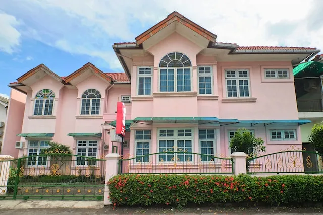 OYO 2061 Rizki Dhira Guest House Syariah