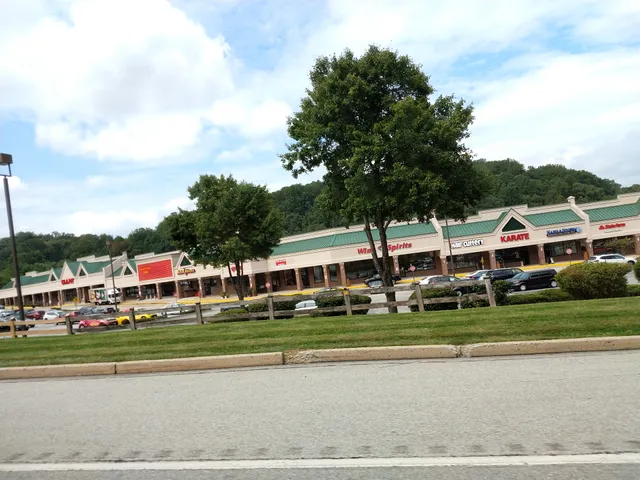 Hand & Stone Massage and Facial Spa