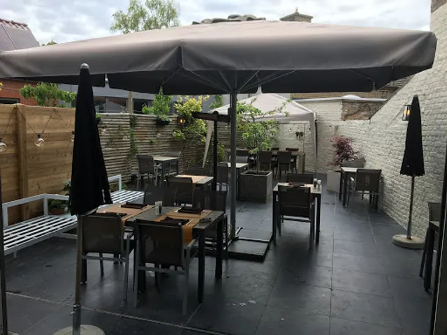 Restaurant Commerce 82