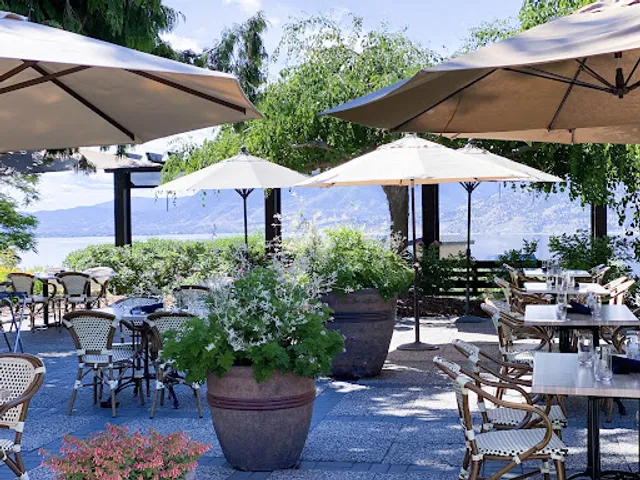 The Patio At Lake Breeze