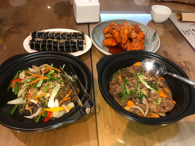 BIWON BISTRO - Gastronomía Coreana