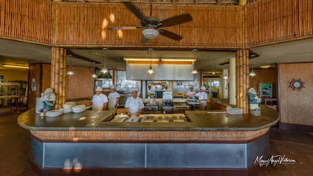 Club de Playa Puesta del Sol en Isla Cortés