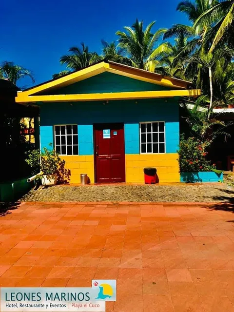 Hotel y Restaurante Leones Marinos