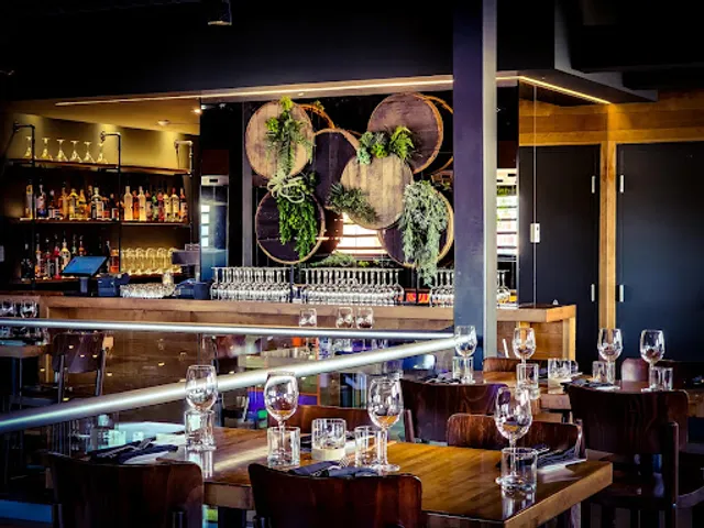 Le Grey Lounge & Grill