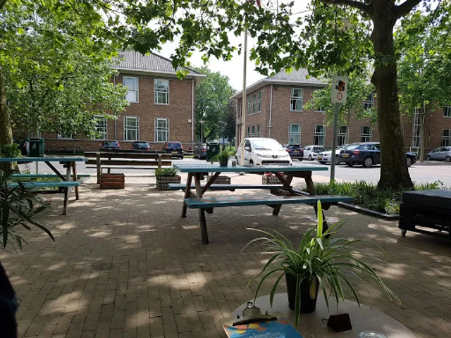 A Beautiful Mess - Utrecht (AZC Oog in Al)