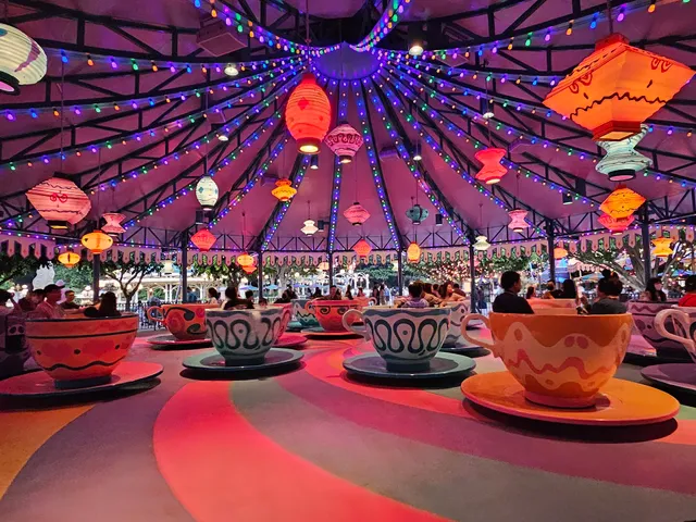 Mad Hatter Tea Cups