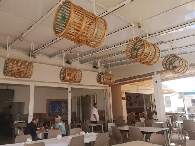 Las Acacias Restaurant