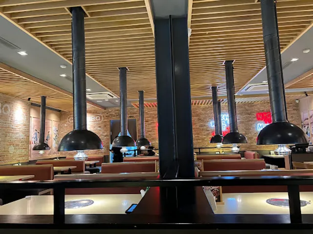 GoGi House Street No. 7