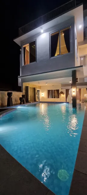 Anthony's Living Official