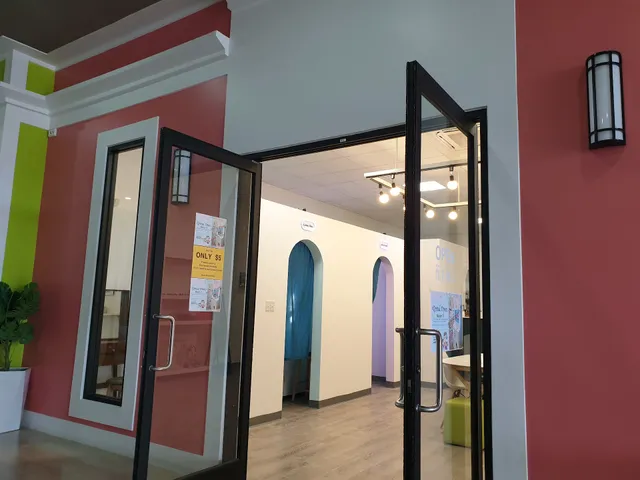 Townhouse Shopping Center