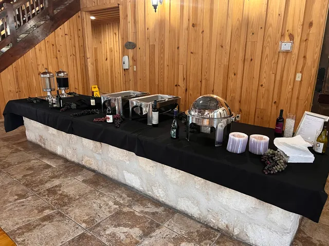 Live Oaks Catering LLC