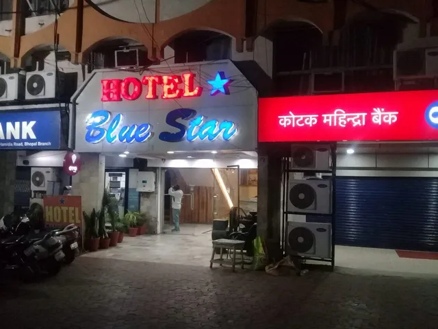 OYO Hotel Blue Star