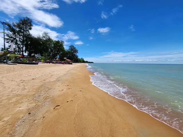 Pantai Pengkalan Balak Melaka