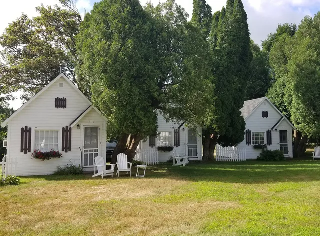 Hathaways Guest Cottages