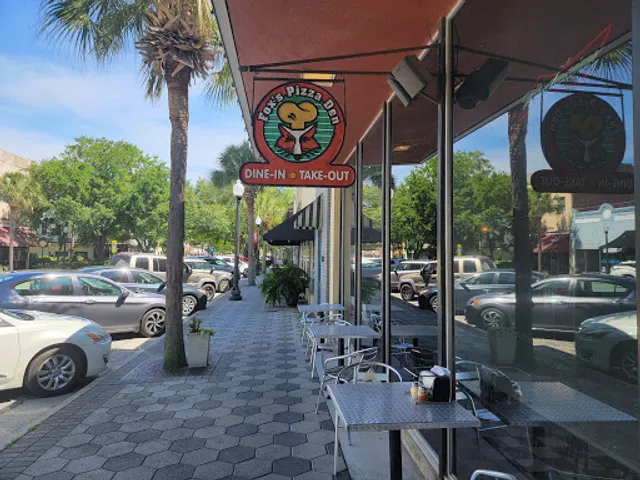 Fox's Pizza Downtown