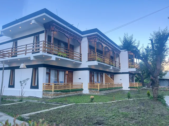 Summer-Retreat Nubra