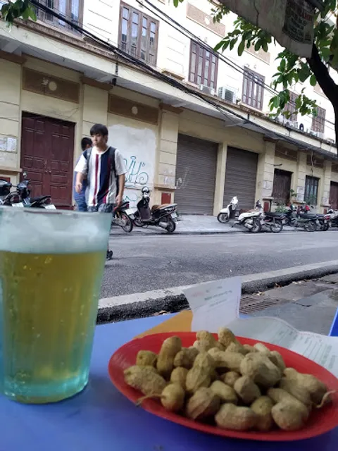 Quán Bia Hơi Bát Đàn