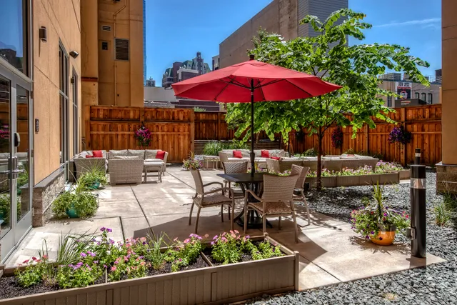 Hampton Inn & Suites Minneapolis/Downtown