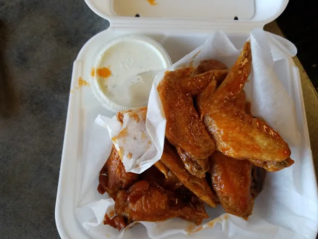 D'bo's Daiquiris, Wings, & Seafood (D’bo’s Elvis Presley)