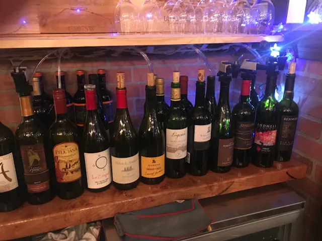 The Lounge at d'Vine Bistro