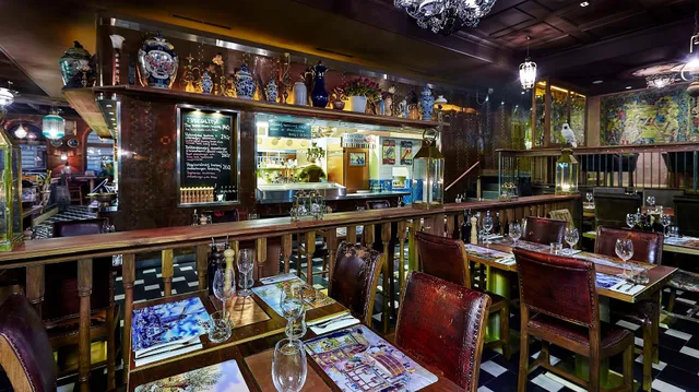 The Dutch Pub - Steak & Burger