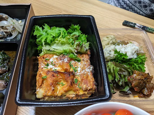 イタリア惣菜 ガストロノミア キアッキエリーノ