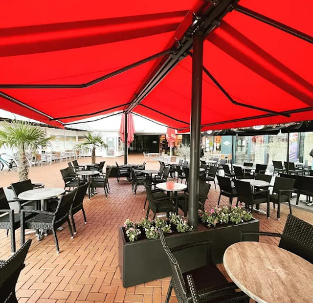 Ajeti Eiscafé am Rathaus