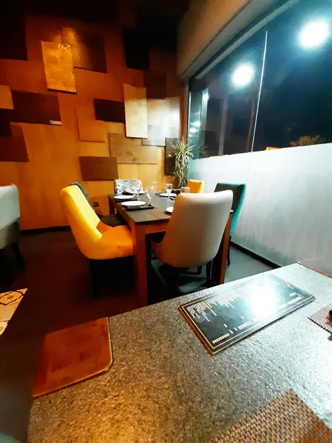 LES 7 MERS RESTAURANT & BAR A TAPAS