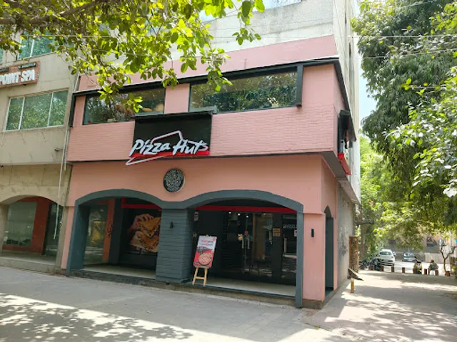 Pizza Hut | Saket, Delhi