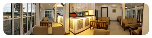 Thonom Bakery & Cafe