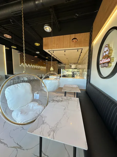 Aseer Time / Juice Time & Papa Kanafa Canton - عصير تايم و بابا كنافة