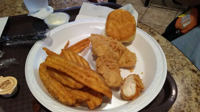 Lee's Famous Recipe Chicken