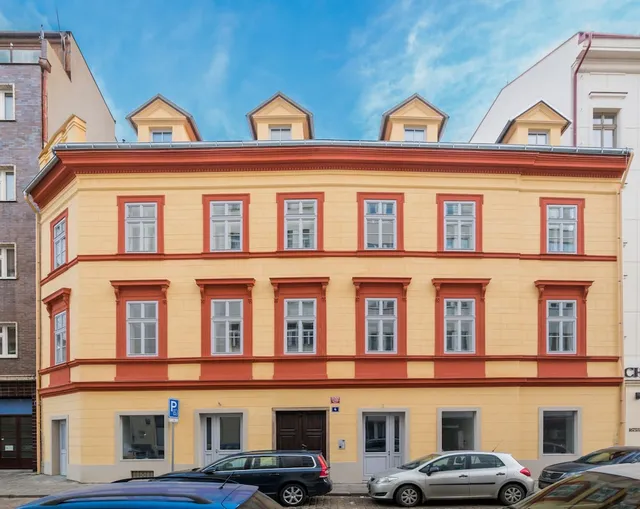 4 Trees Apartments by Prague Residences