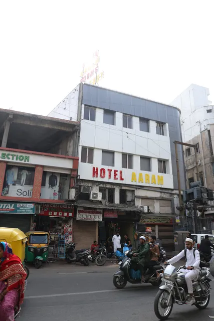 Hotel AARAM Rooms & Dormitory