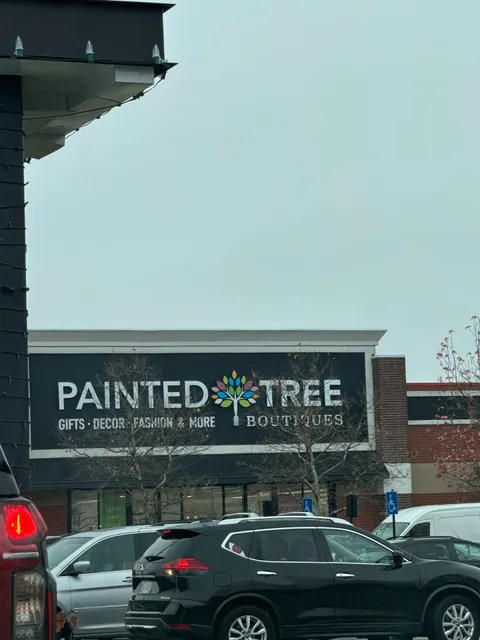 Painted Tree Boutiques - Lewis Center