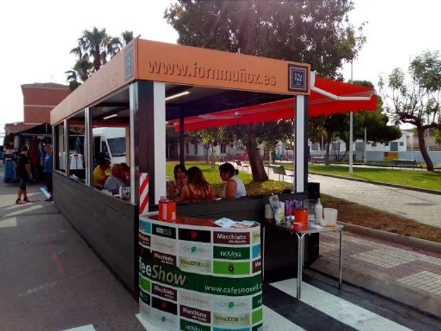 CAFETERIA , PANADERÍA MUÑOZ FORNERS