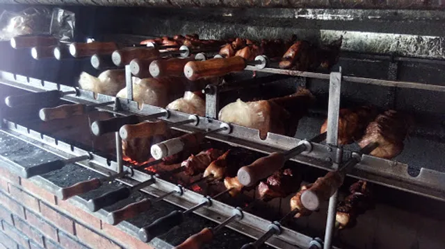 Churrascaria e Pizzaria Avenida
