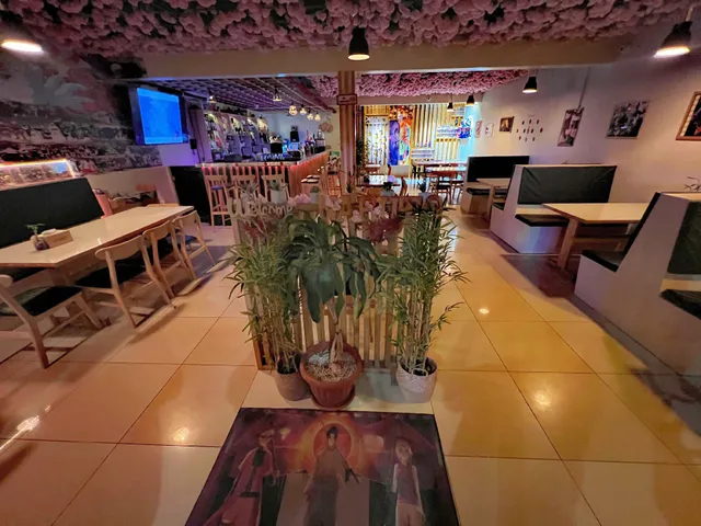 Naruto Sushi Ramen & Asian Cuisine