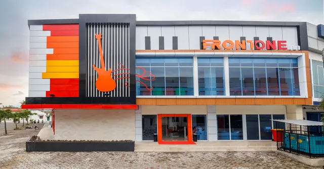 Hotel Front One Inn Muntilan