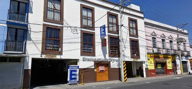 HOTEL EXPRESS MAQUIAVELO SOLO ADULTOS