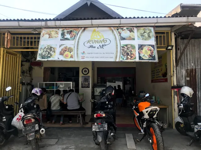 Nasi Kuning,Lontong Opor Cikmei