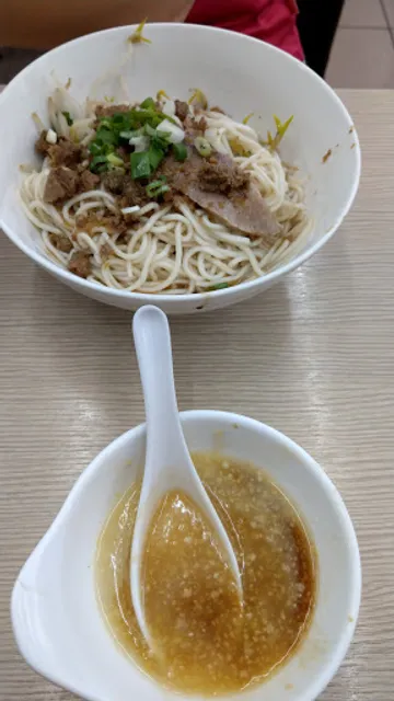 五花馬水餃館 台南永大門市