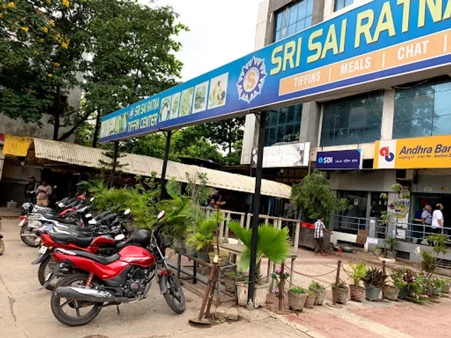 Sai Ratna Complex