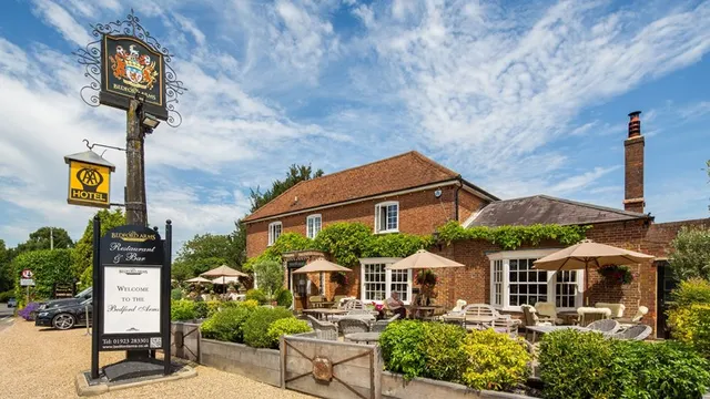 Bedford Arms (Hotel)