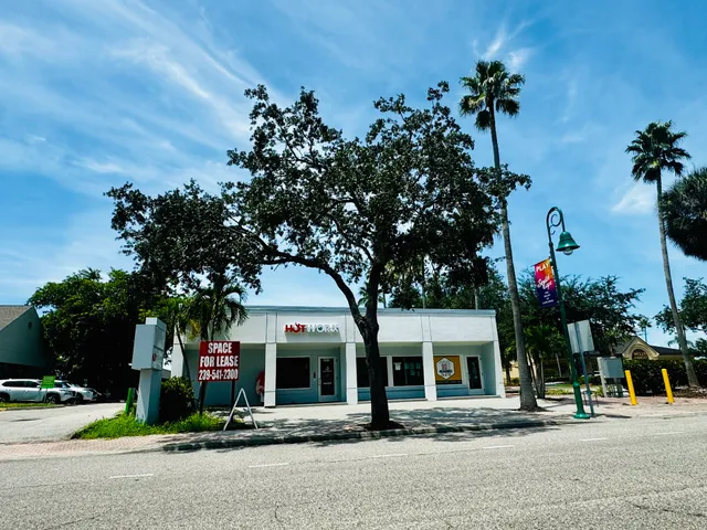 HOTWORX - Cape Coral, FL - South Cape Coral