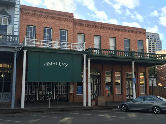 O'Mally's Irish Pub/ Josh