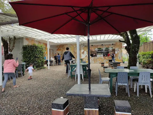 Lawa Cafe - Tagaytay